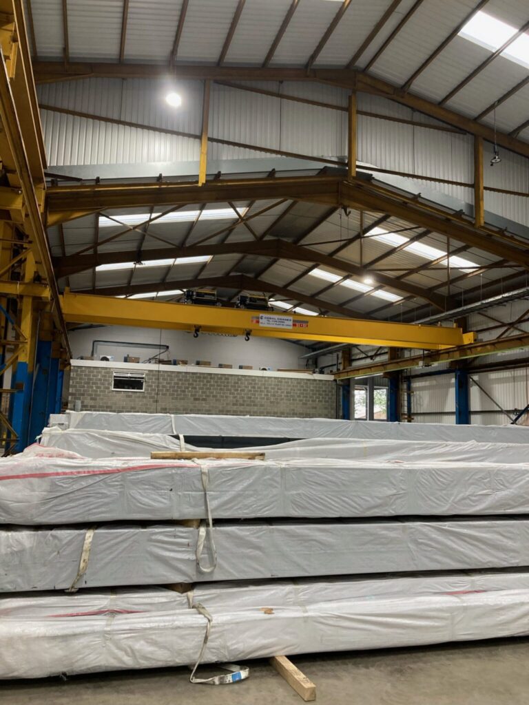 5 Cranes 3 Gantries
